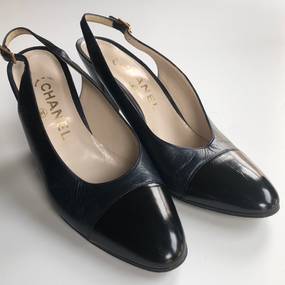 Chanel slingback cap toe leather heels 37 - Picture 3 of 8